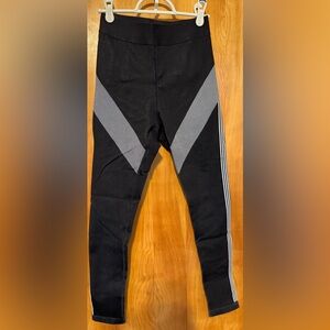 Black Athletic Leggings with Gray Chevron Panels